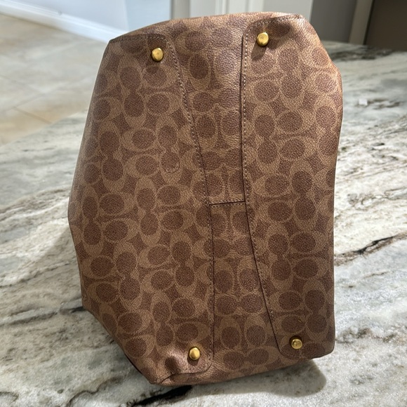 Coach Hadley Hobo in Signature Canvas - Picture 7 of 12